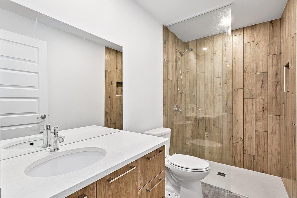 









329


Rue James

,
Shawville,




QC
J0X2Y0

