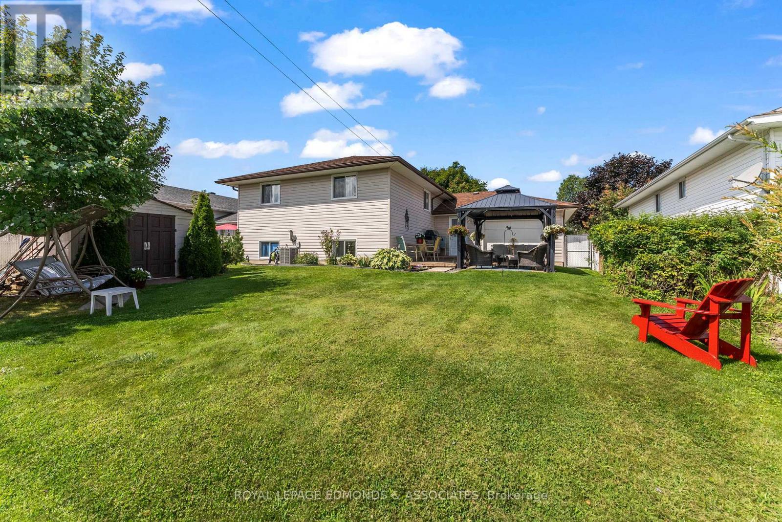 












537 ANGUS CAMPBELL DRIVE

,
Pembroke,




Ontario
K8A8K5

