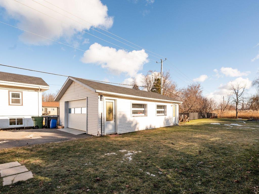 









390


Ch. St-Ignace

,
Saint-Constant,




QC
J5A2E8

