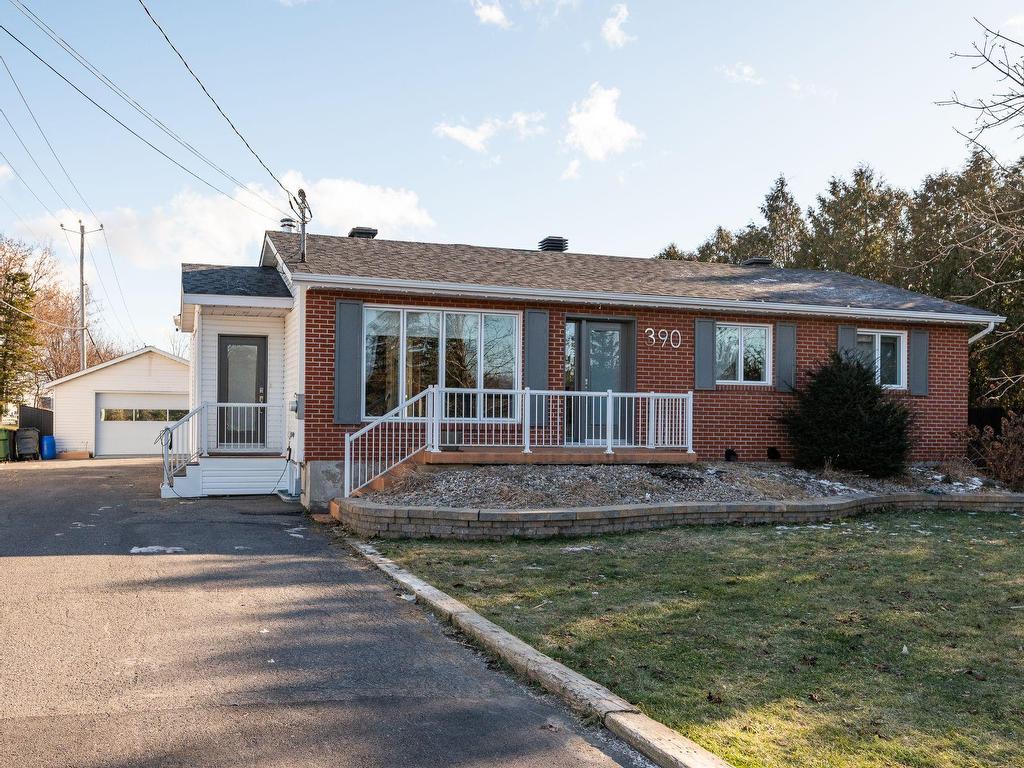 









390


Ch. St-Ignace

,
Saint-Constant,




QC
J5A2E8

