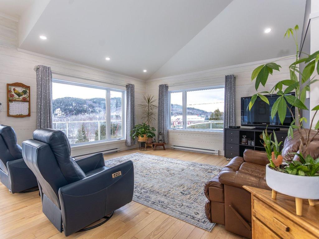 









100


Rue Léo-Paul-Trudel

,
Shawinigan,




QC
G0X2V0

