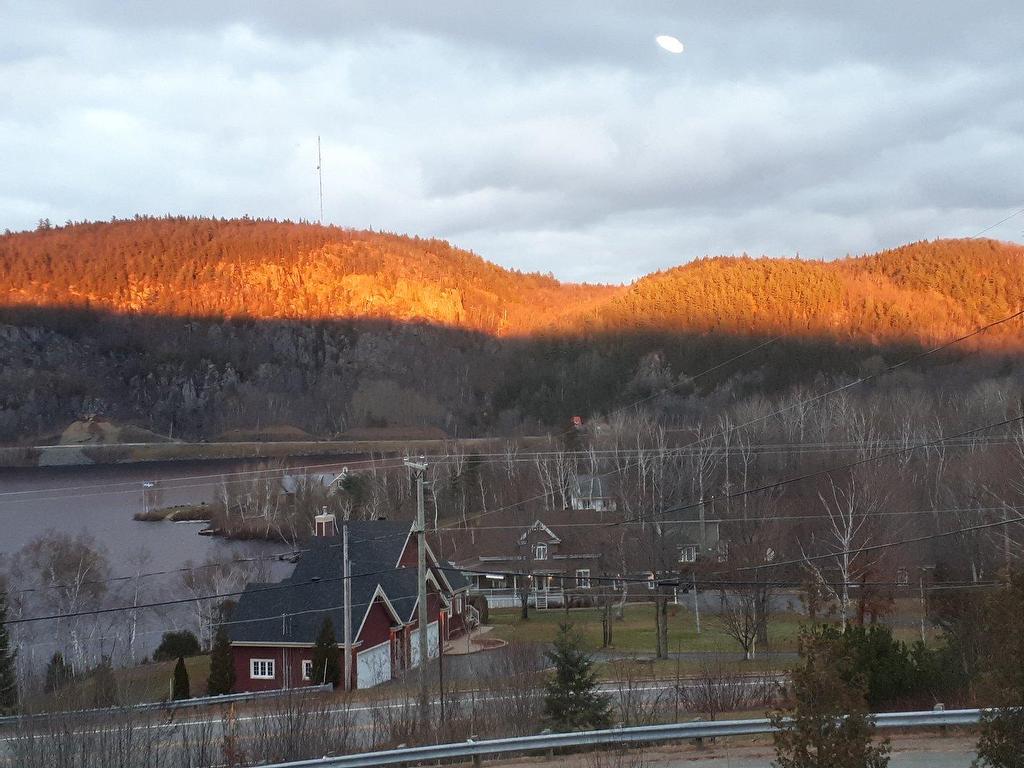 









100


Rue Léo-Paul-Trudel

,
Shawinigan,




QC
G0X2V0

