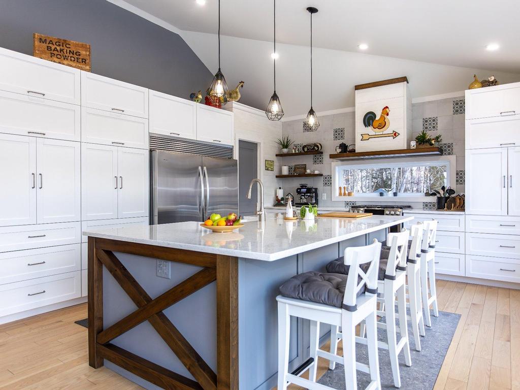 









100


Rue Léo-Paul-Trudel

,
Shawinigan,




QC
G0X2V0

