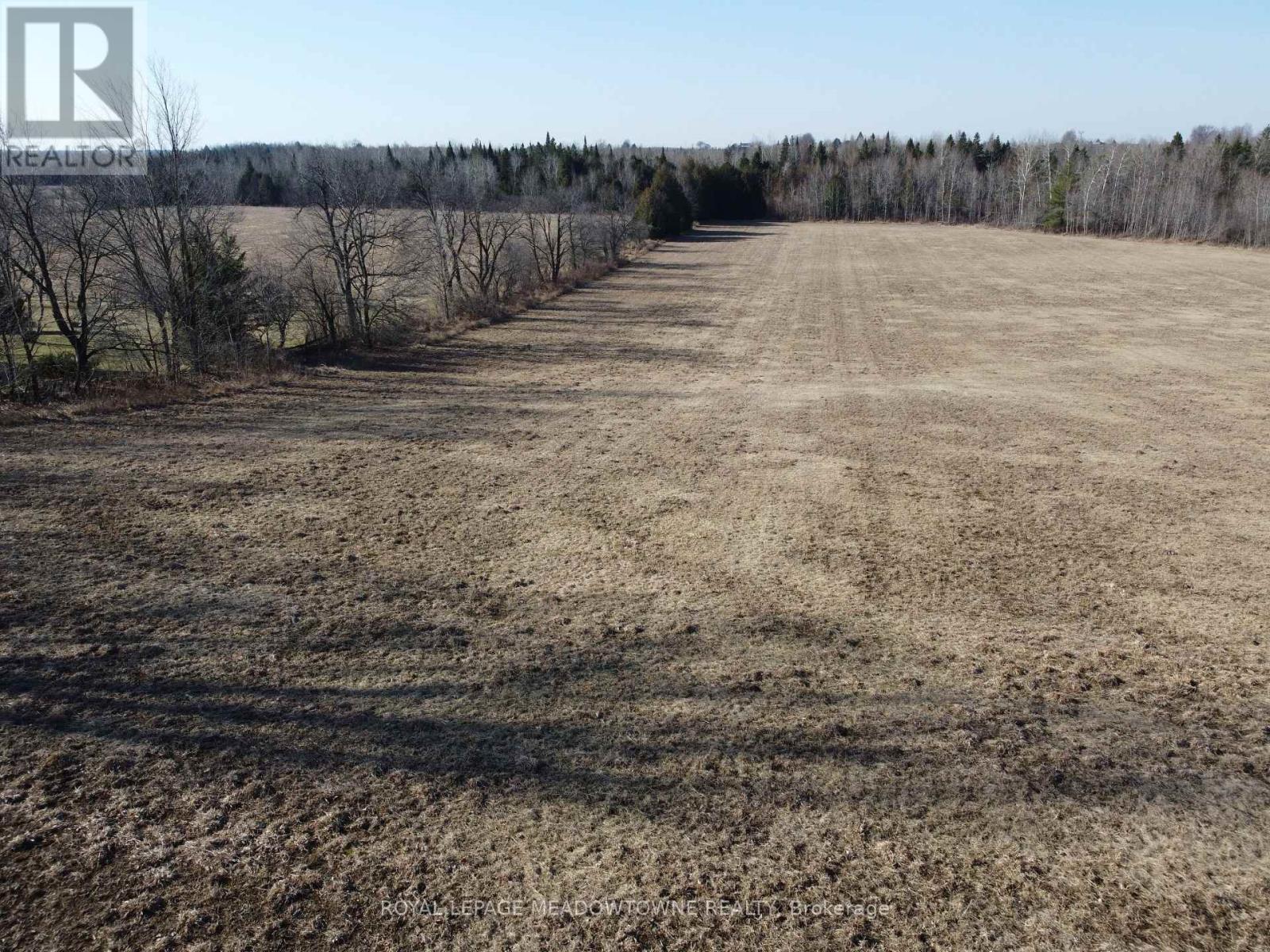 












5258 THIRD ACTON LINE

,
Erin,







Ontario
L7J2L8

