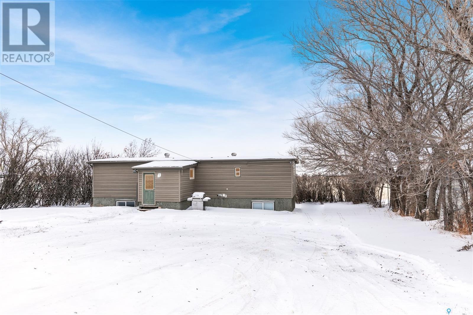 












605 Atlantic AVENUE

,
Kerrobert,




Saskatchewan
S0L1R0

