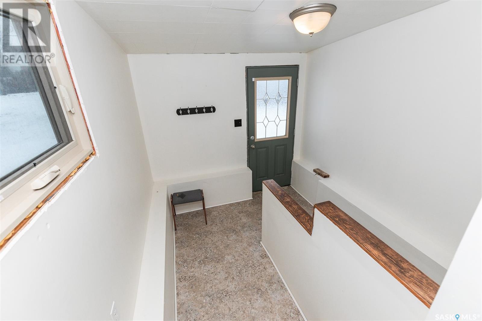 












605 Atlantic AVENUE

,
Kerrobert,




Saskatchewan
S0L1R0

