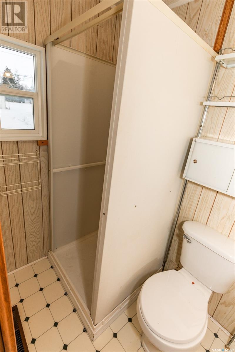 












605 Atlantic AVENUE

,
Kerrobert,




Saskatchewan
S0L1R0

