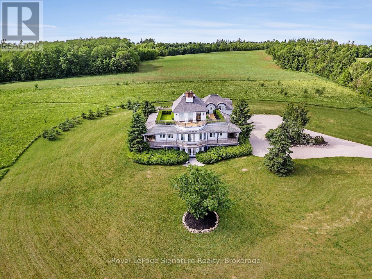 












807035 25TH SIDE ROAD

,
Grey Highlands,




Ontario
N0C1G0

