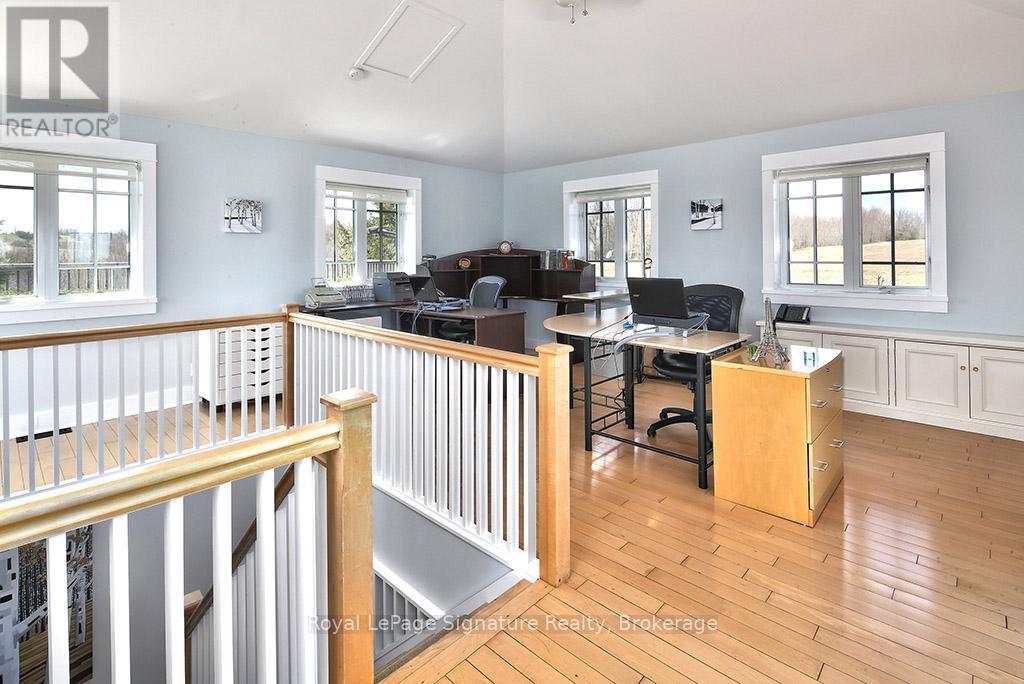 












807035 25TH SIDE ROAD

,
Grey Highlands,




Ontario
N0C1G0

