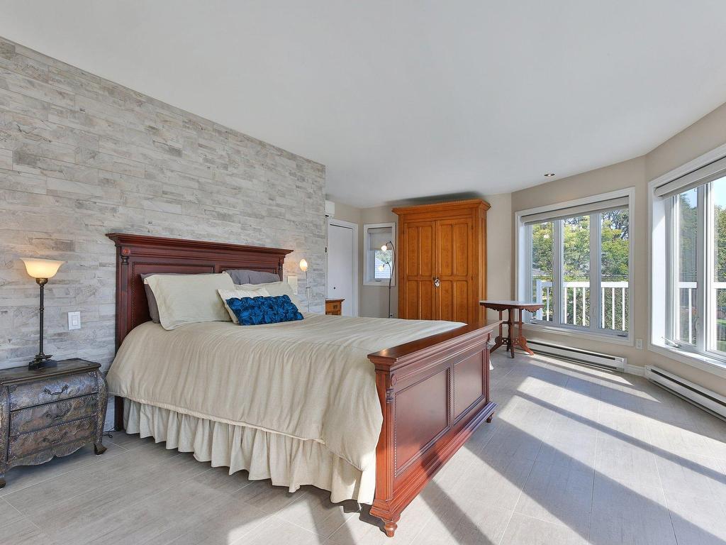 









461


Av. de Venise O.

,
Venise-en-Québec,




QC
J0J2K0

