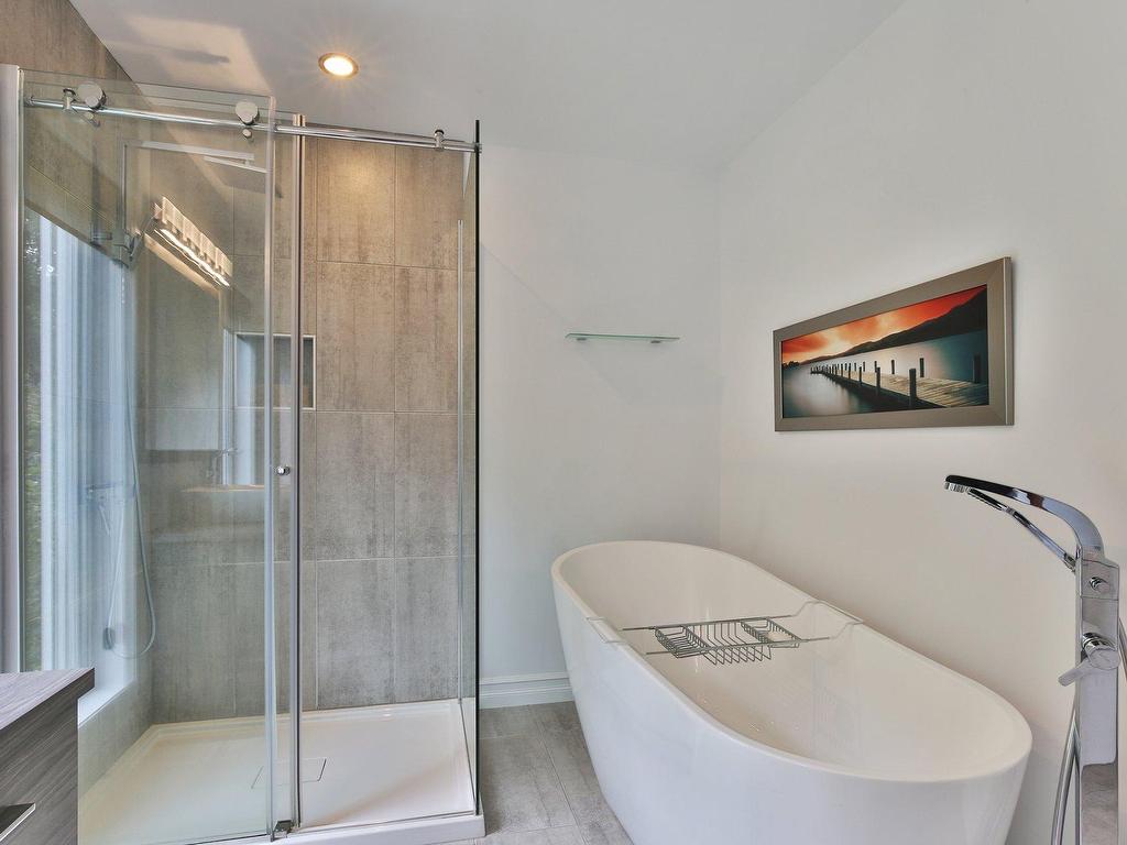 









461


Av. de Venise O.

,
Venise-en-Québec,




QC
J0J2K0

