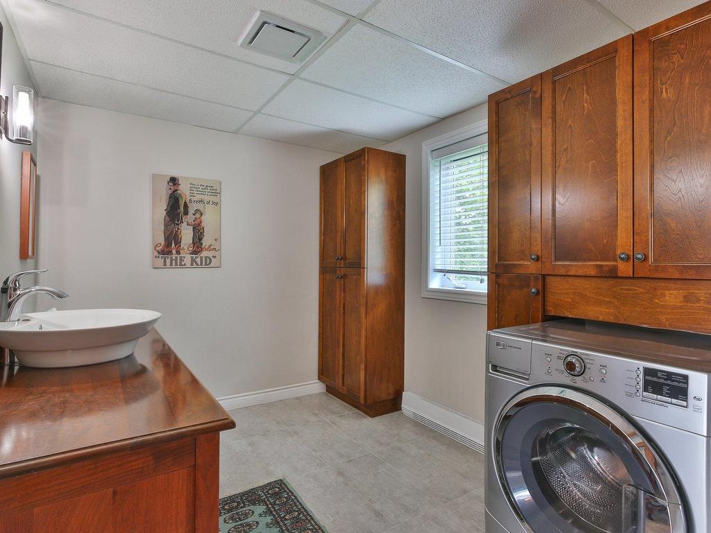 









461


Av. de Venise O.

,
Venise-en-Québec,




QC
J0J2K0

