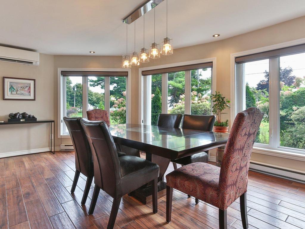 









461


Av. de Venise O.

,
Venise-en-Québec,




QC
J0J2K0


