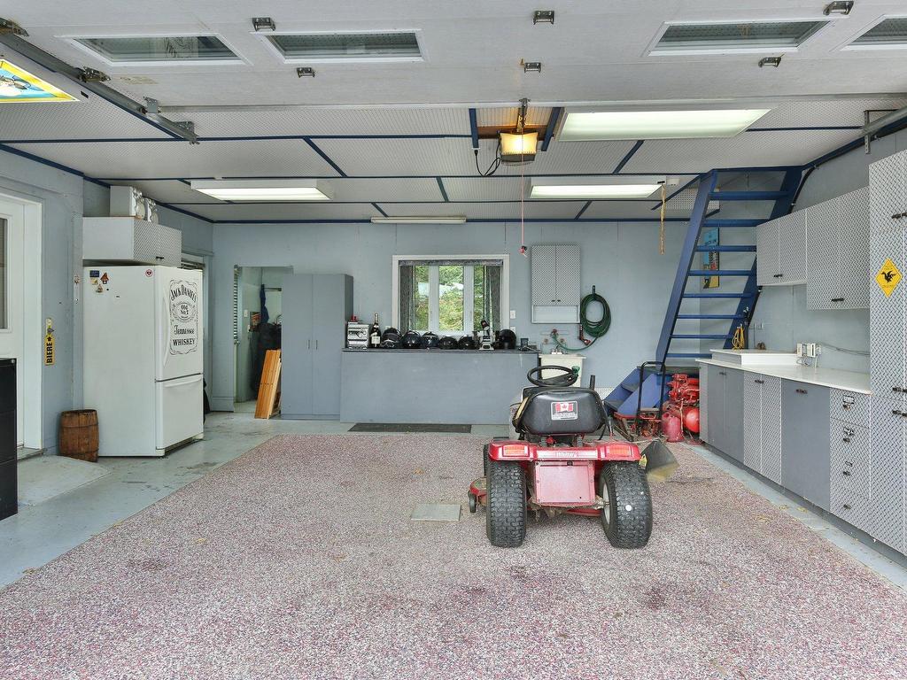 









461


Av. de Venise O.

,
Venise-en-Québec,




QC
J0J2K0

