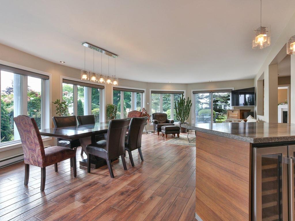 









461


Av. de Venise O.

,
Venise-en-Québec,




QC
J0J2K0

