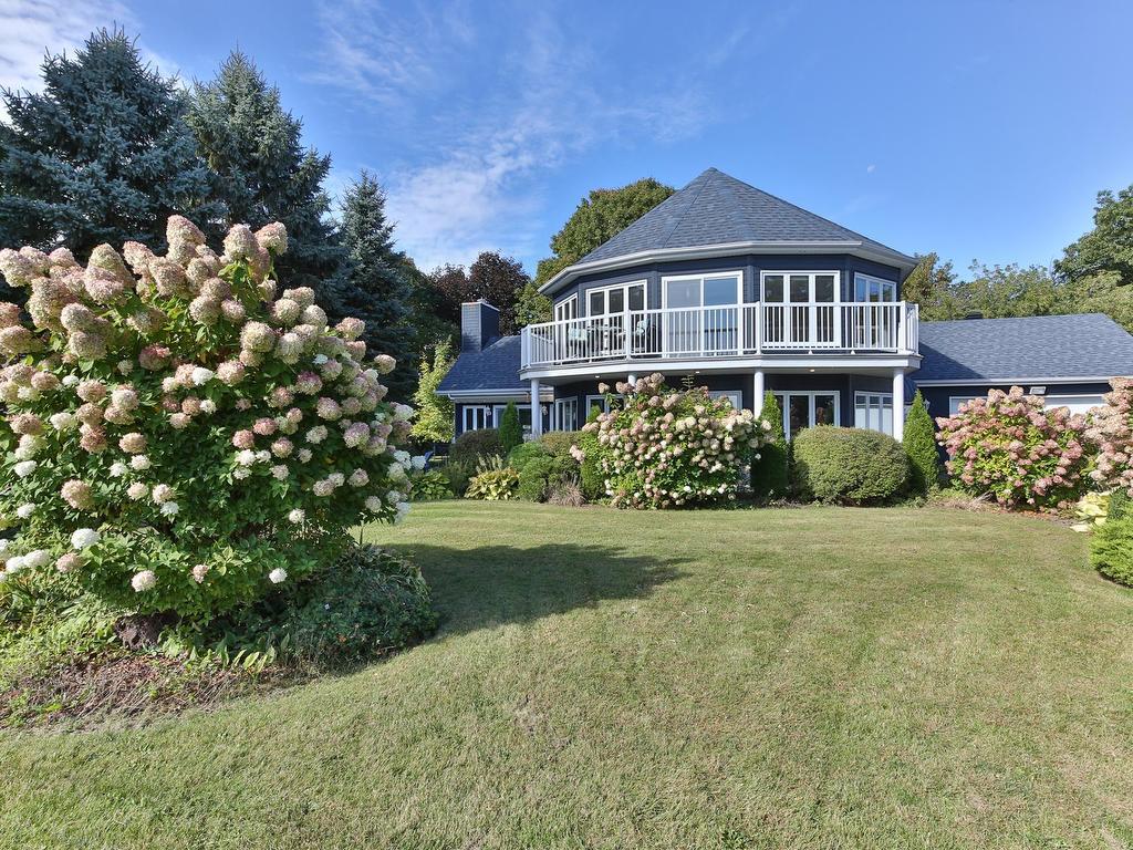 









461


Av. de Venise O.

,
Venise-en-Québec,




QC
J0J2K0

