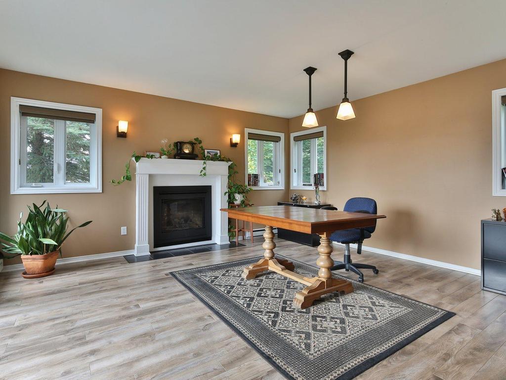 









461


Av. de Venise O.

,
Venise-en-Québec,




QC
J0J2K0


