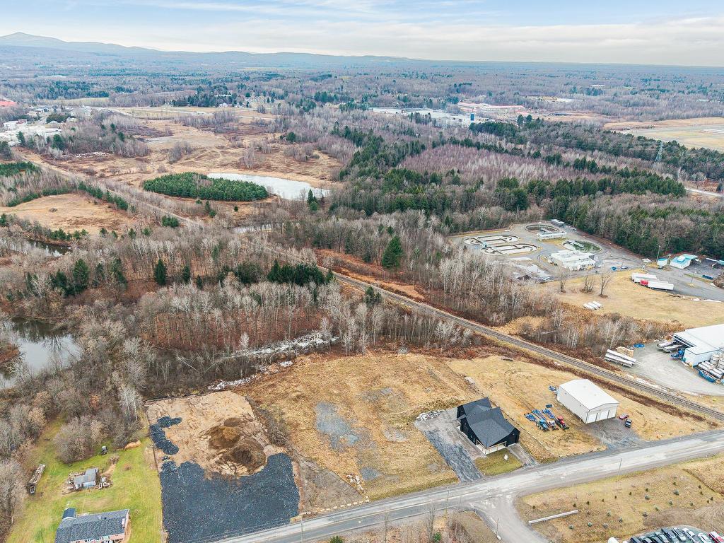 












Ch. Brosseau

,
Cowansville,







QC
J2K3G6

