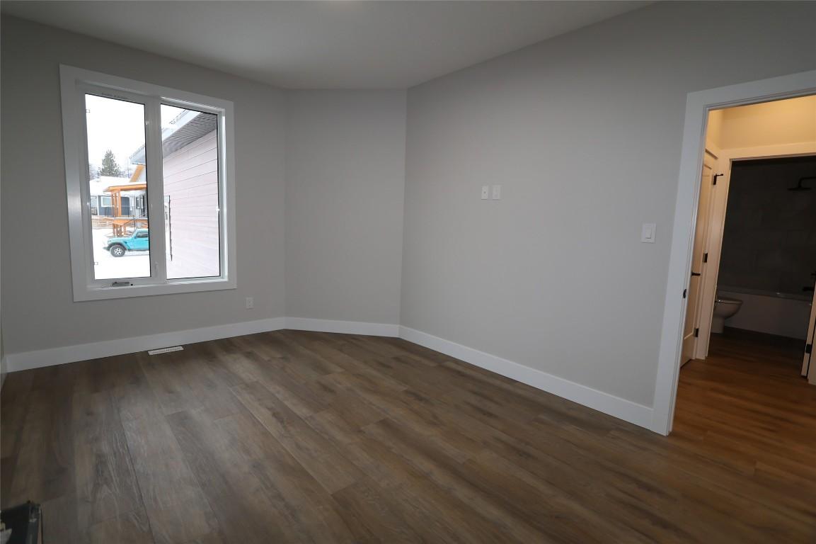 









716


ST. MARY RIVER

Drive,
Kimberley,




BC
V1A 3J3

