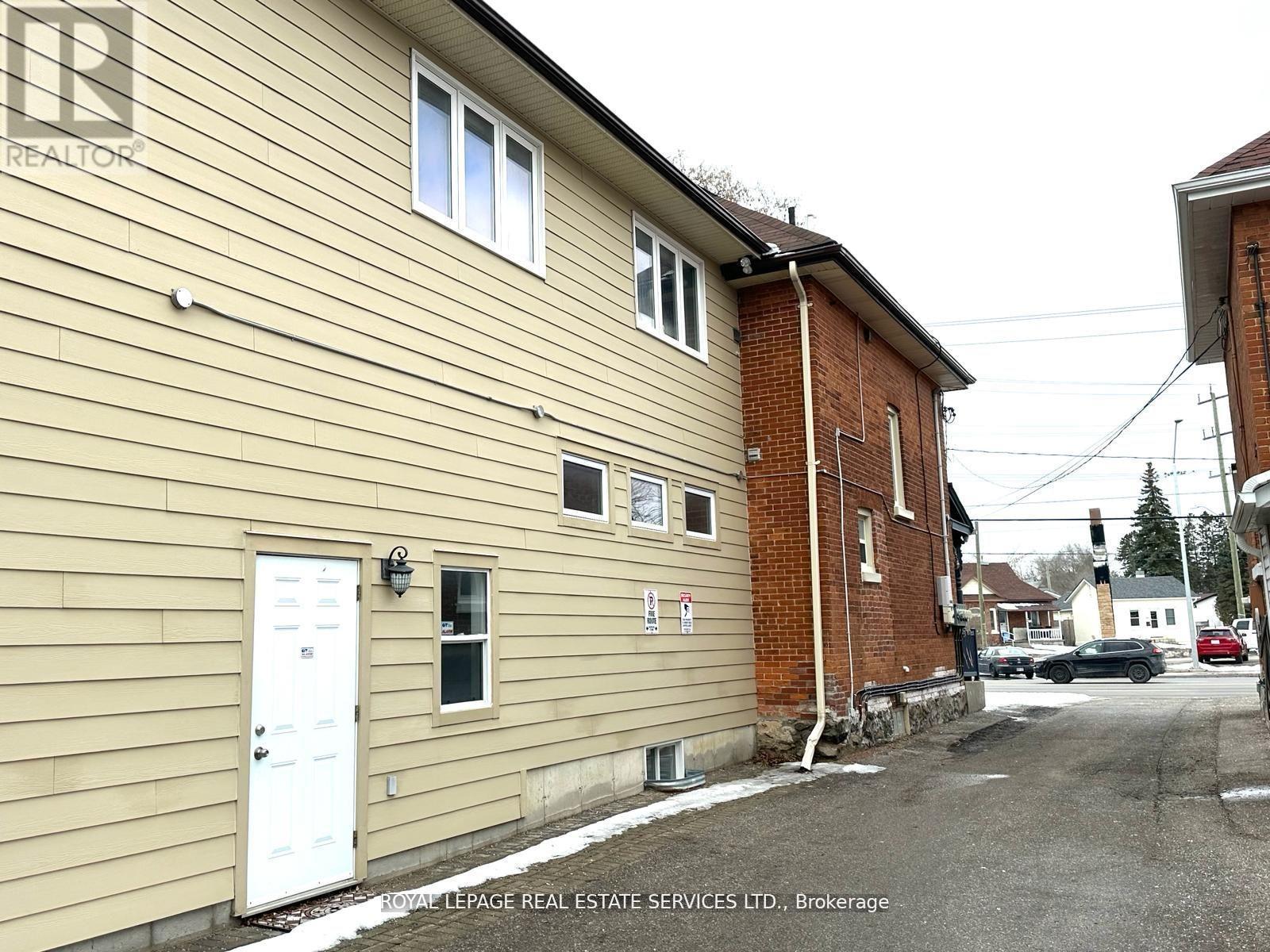 












100 ESSA ROAD

,
Barrie,




Ontario
L4N3K7

