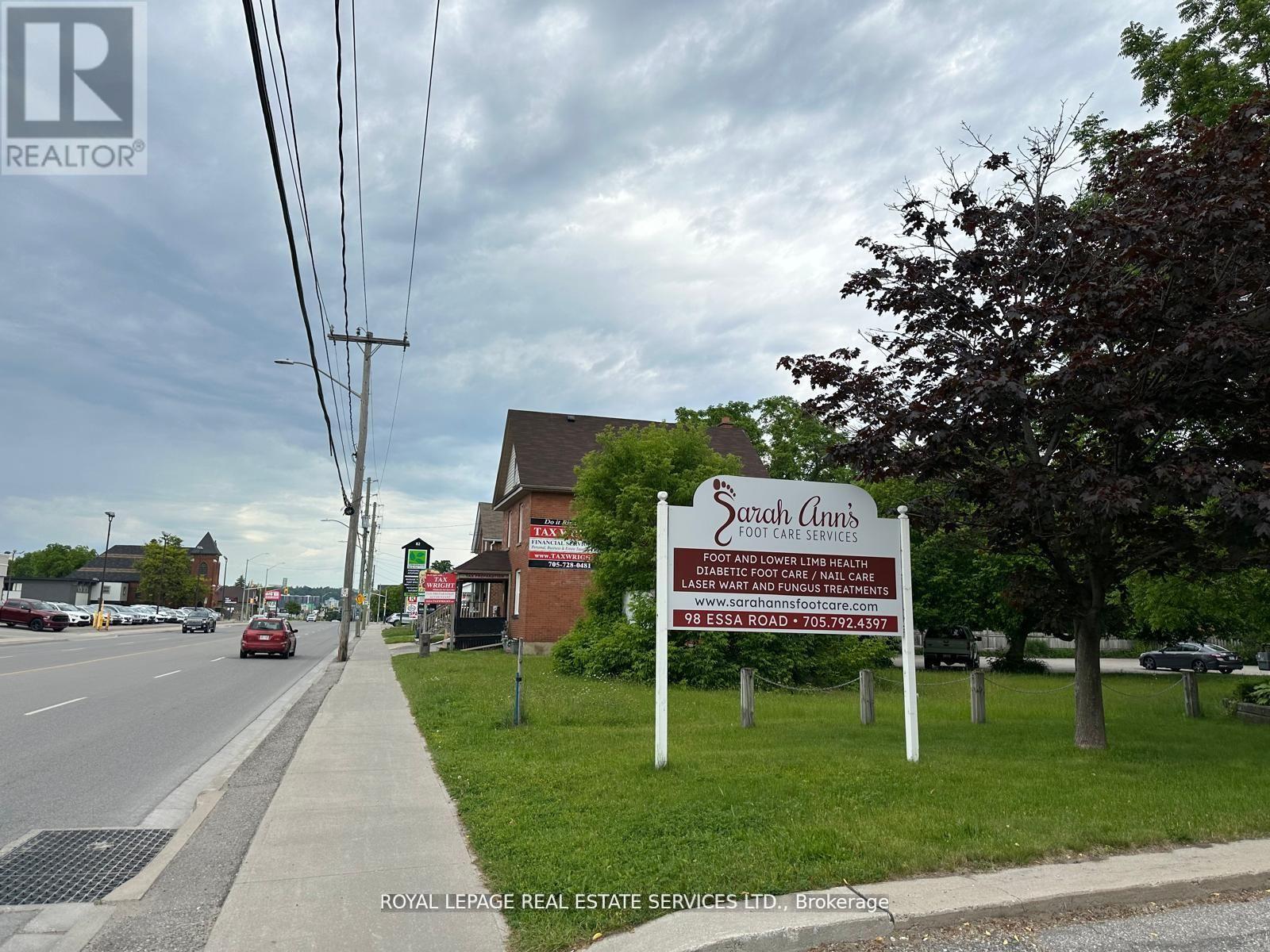 












100 ESSA ROAD

,
Barrie,




Ontario
L4N3K7

