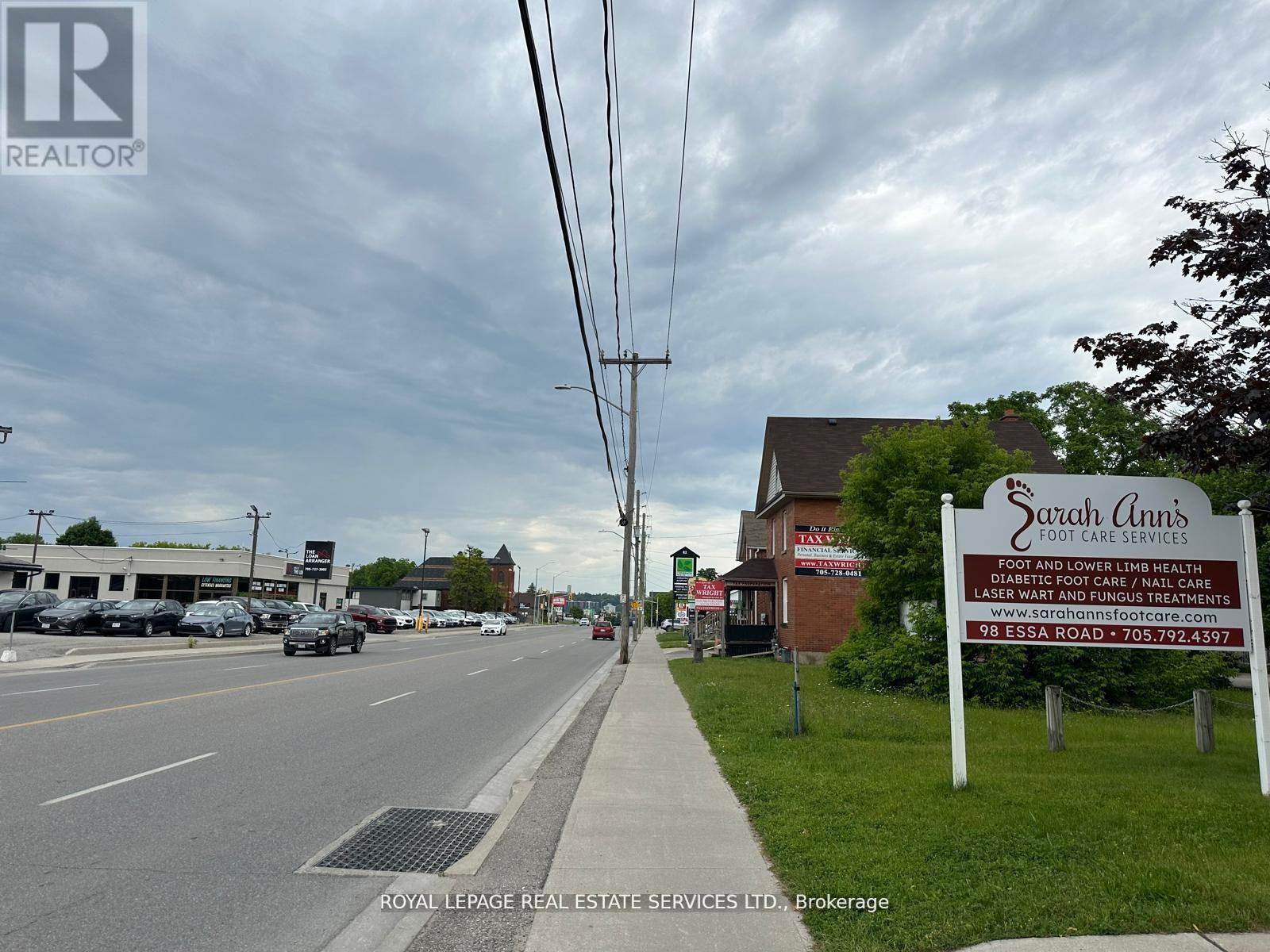 












100 ESSA ROAD

,
Barrie,




Ontario
L4N3K7

