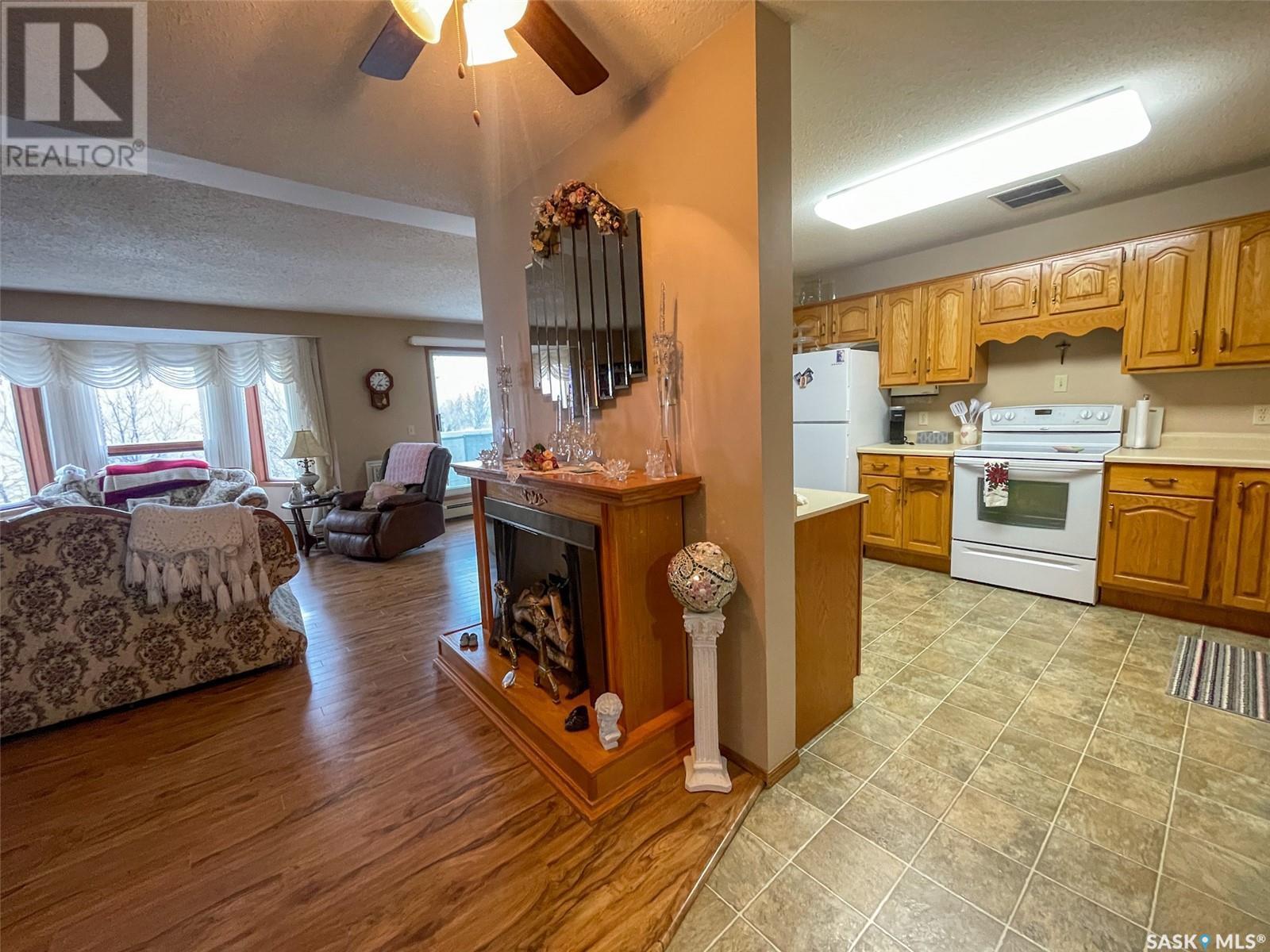 












301 119 4th AVENUE W

,
Kindersley,




Saskatchewan
S0L1S0

