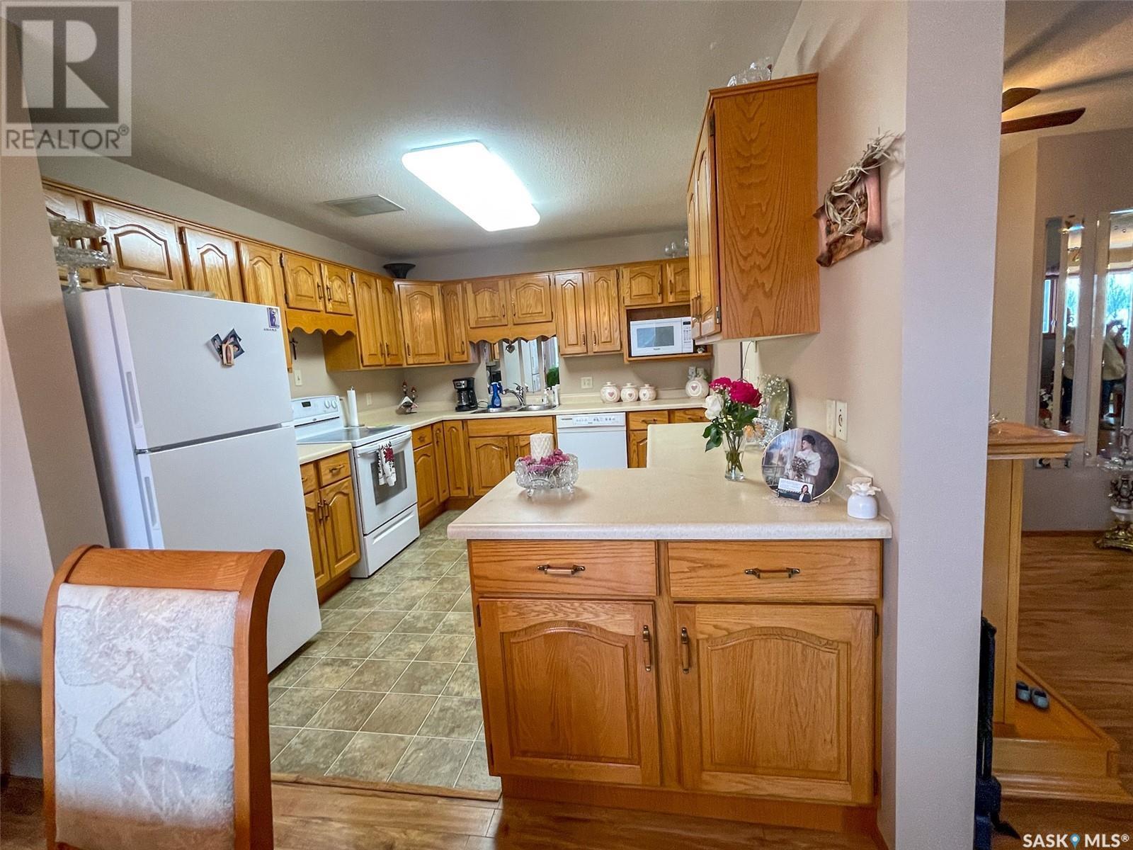 












301 119 4th AVENUE W

,
Kindersley,




Saskatchewan
S0L1S0

