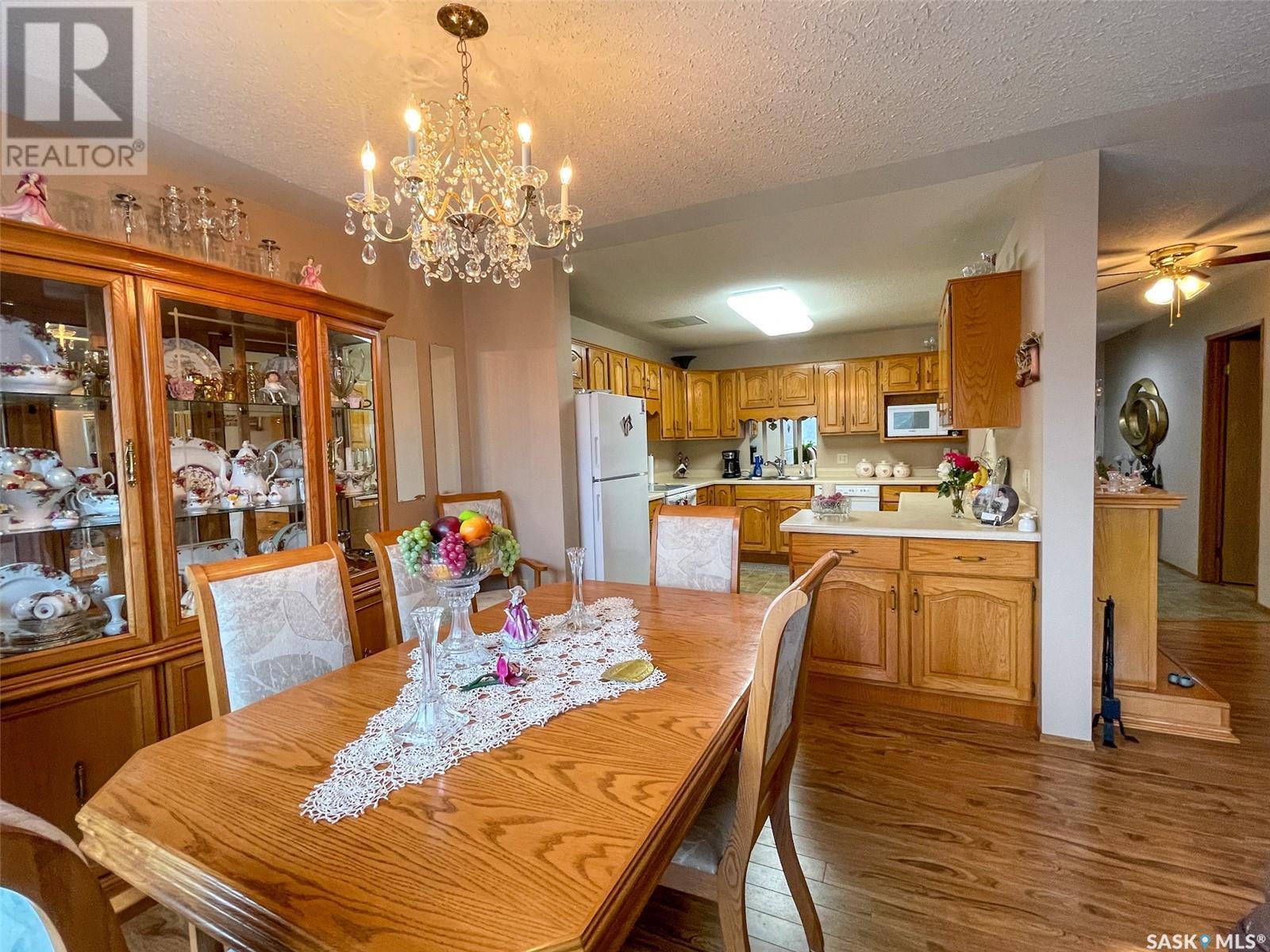 












301 119 4th AVENUE W

,
Kindersley,




Saskatchewan
S0L1S0

