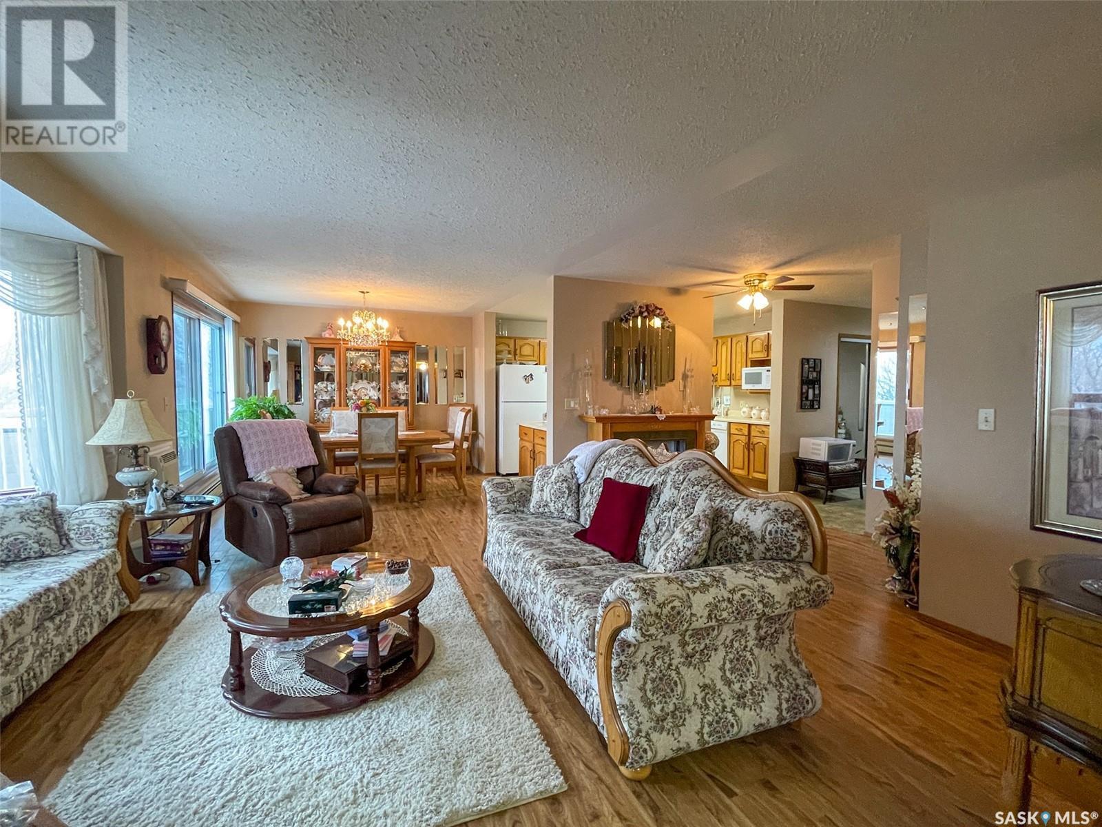 












301 119 4th AVENUE W

,
Kindersley,




Saskatchewan
S0L1S0

