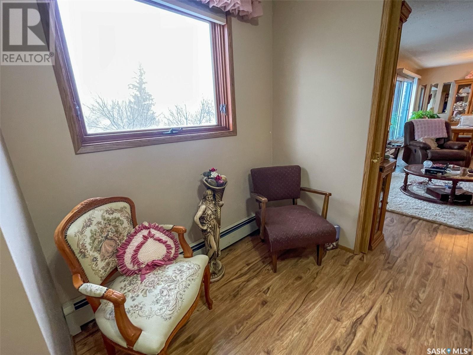 












301 119 4th AVENUE W

,
Kindersley,




Saskatchewan
S0L1S0

