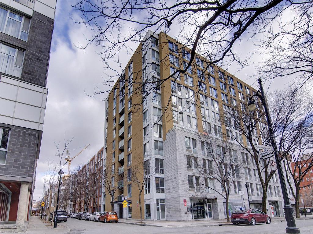 









88


Rue Charlotte

, 1102,
Montréal (Ville-Marie),




QC
H2X4E2

