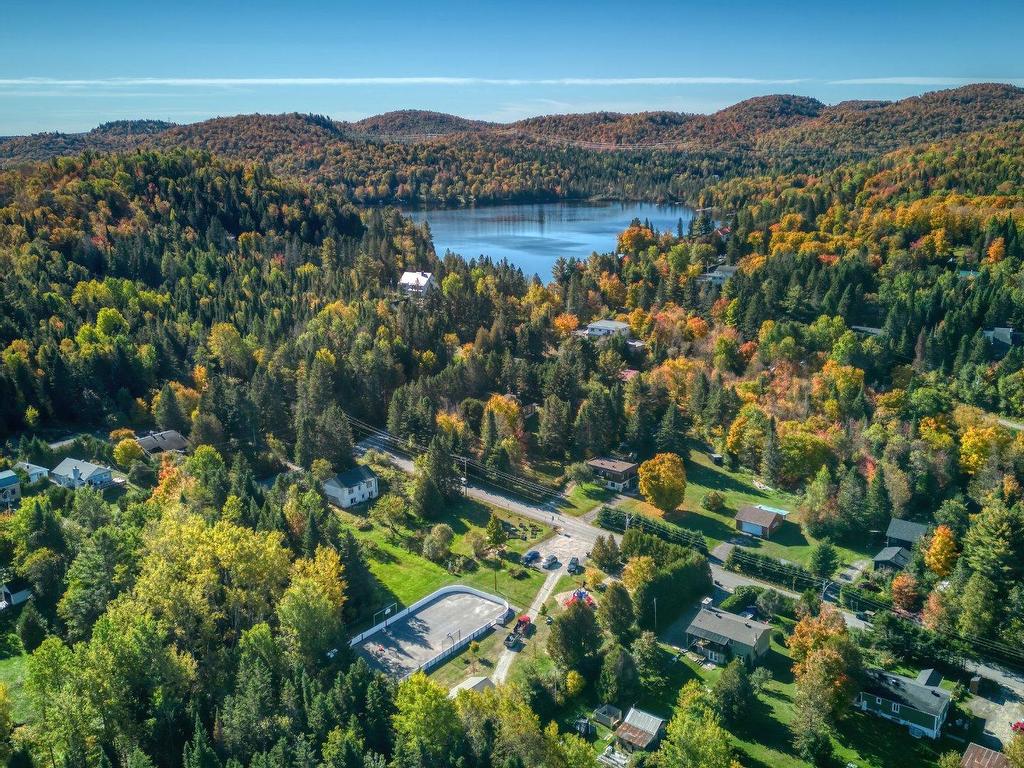 












Ch. Paquin

,
Val-David,







QC
J0T2N0


