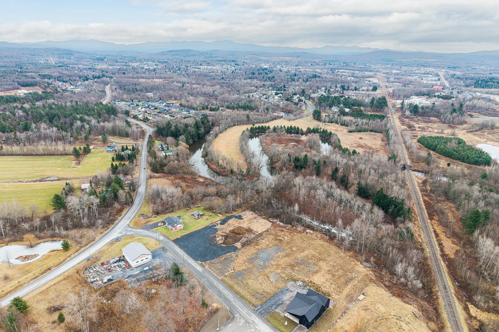 









114


Ch. Brosseau

,
Cowansville,




QC
J2K3G6

