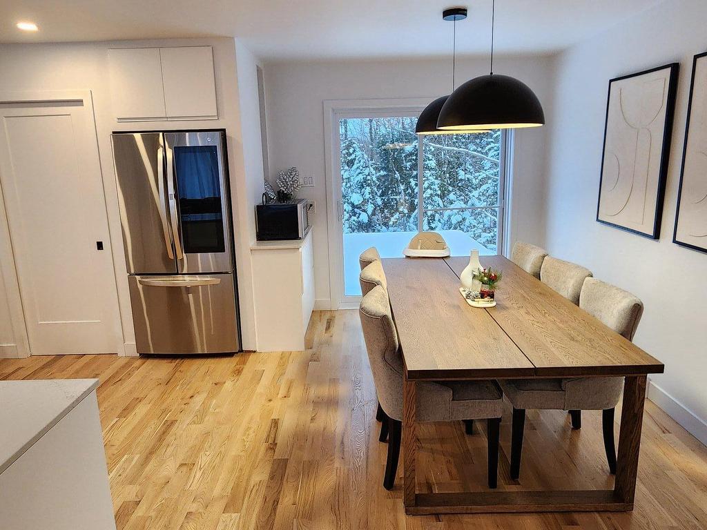 









2255


Rue Ernest-Camiré

,
Saint-Denis-de-Brompton,




QC
J0B2P0

