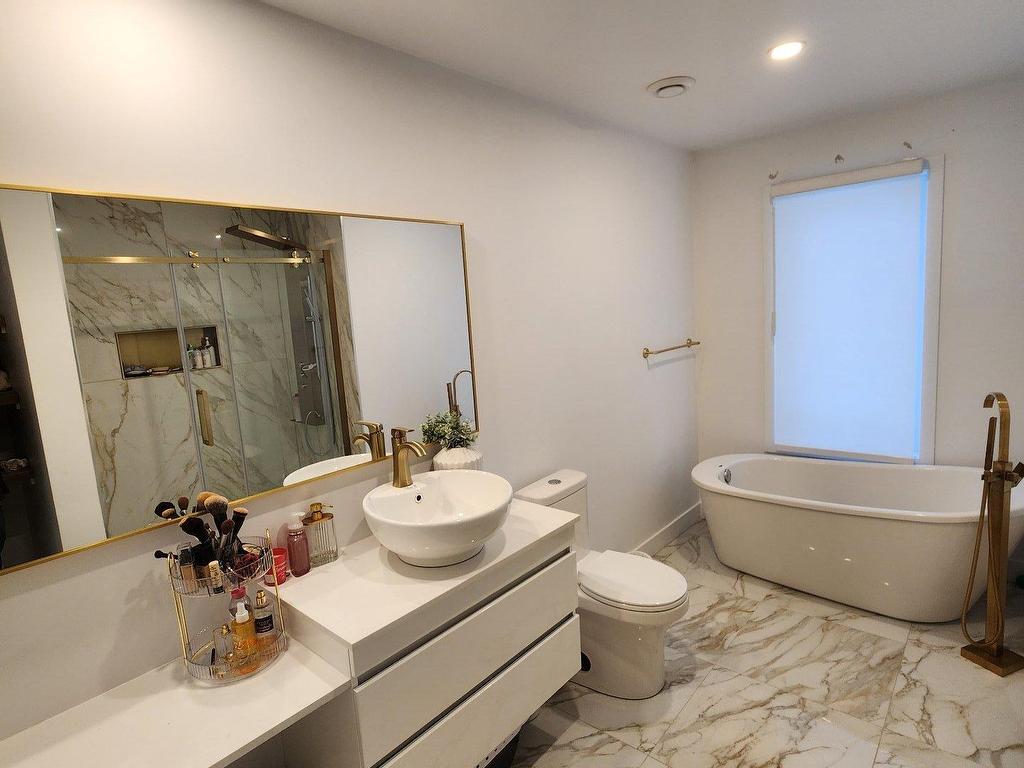 









2255


Rue Ernest-Camiré

,
Saint-Denis-de-Brompton,




QC
J0B2P0

