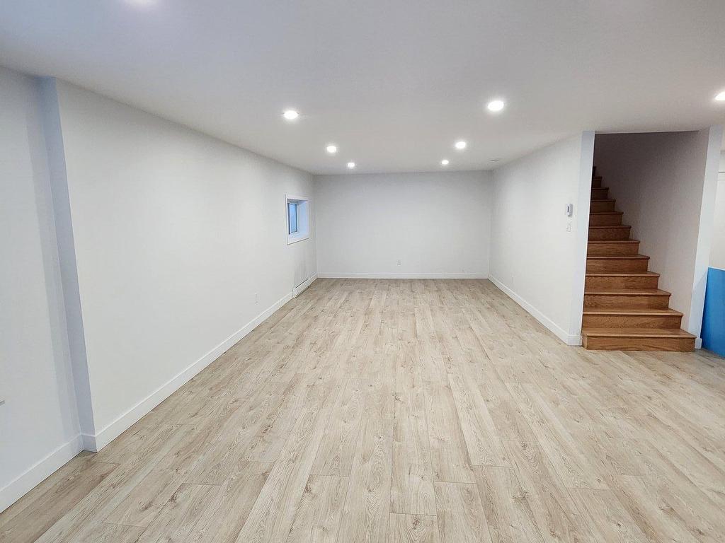 









2255


Rue Ernest-Camiré

,
Saint-Denis-de-Brompton,




QC
J0B2P0

