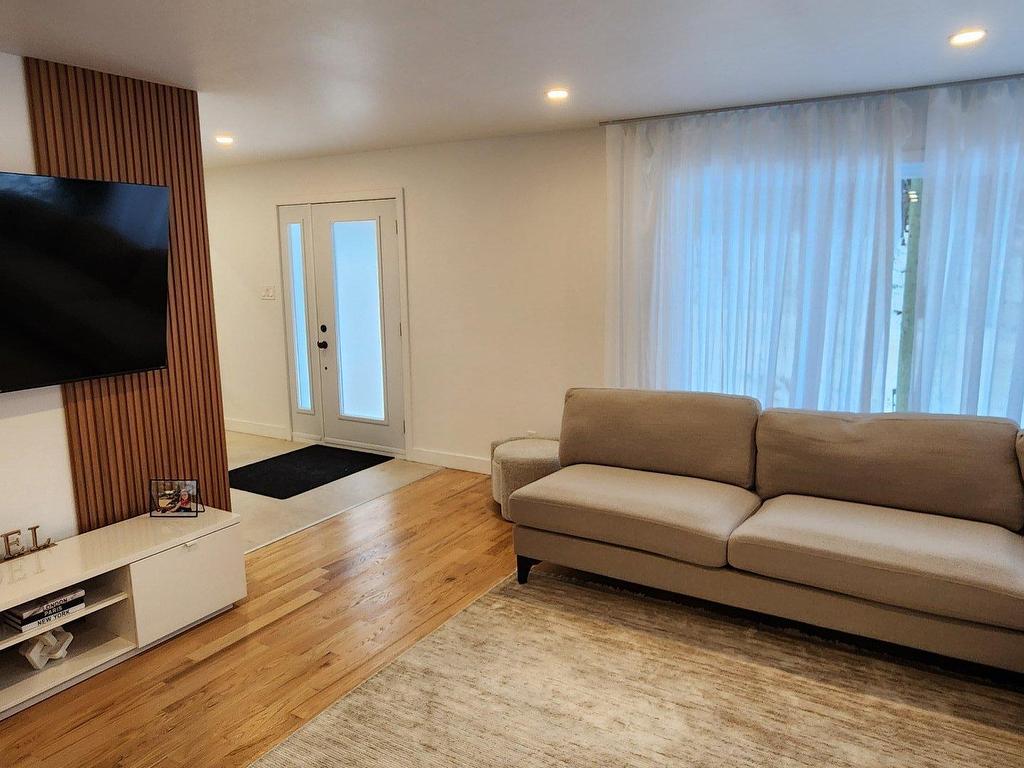 









2255


Rue Ernest-Camiré

,
Saint-Denis-de-Brompton,




QC
J0B2P0

