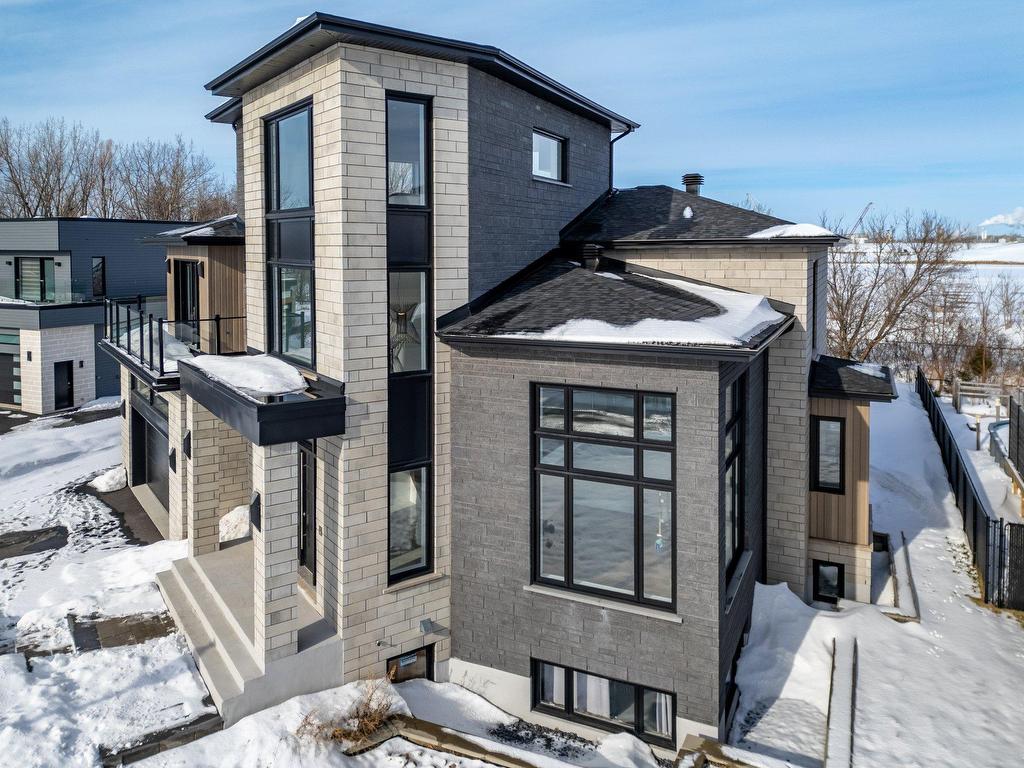 









395


Rue du Parcours

,
Varennes,




QC
J3X0E4

