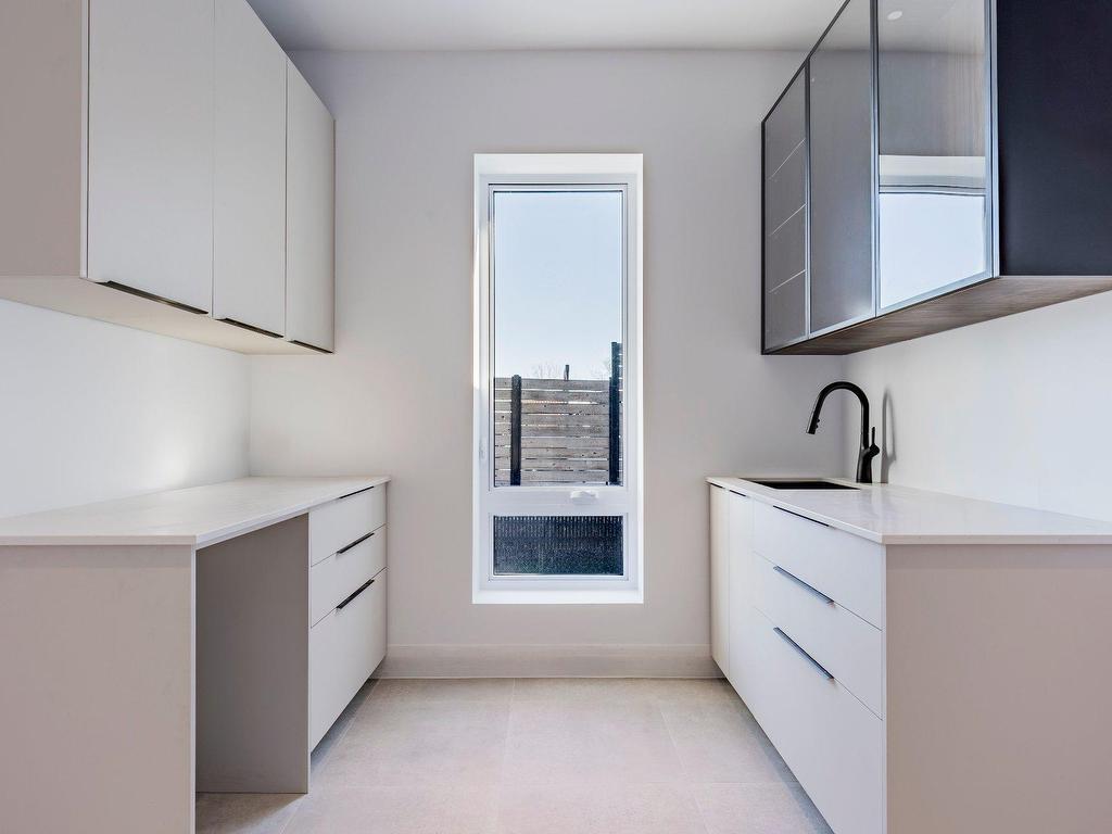 









395


Rue du Parcours

,
Varennes,




QC
J3X0E4

