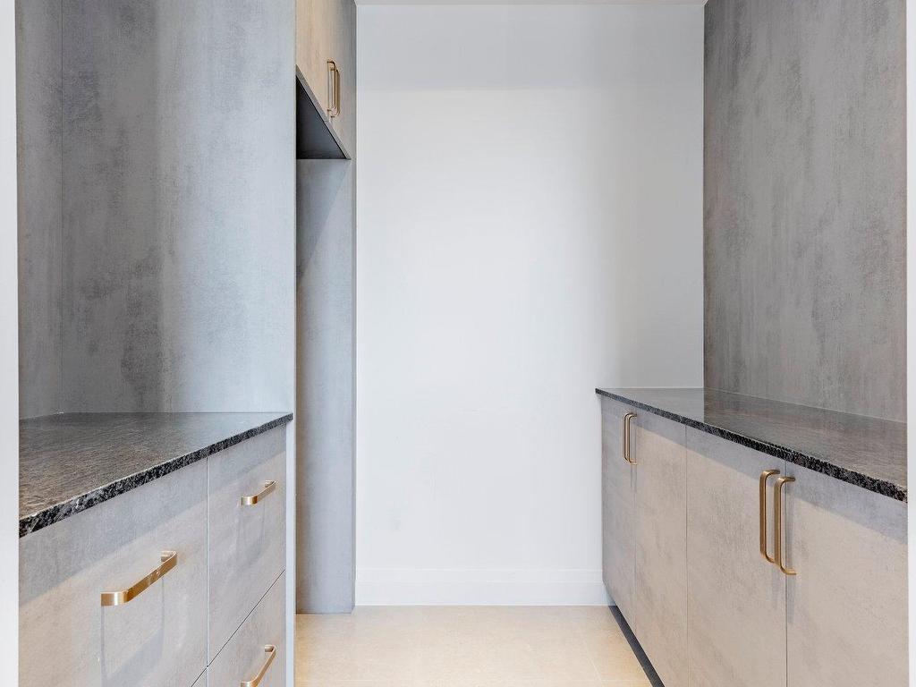 









395


Rue du Parcours

,
Varennes,




QC
J3X0E4

