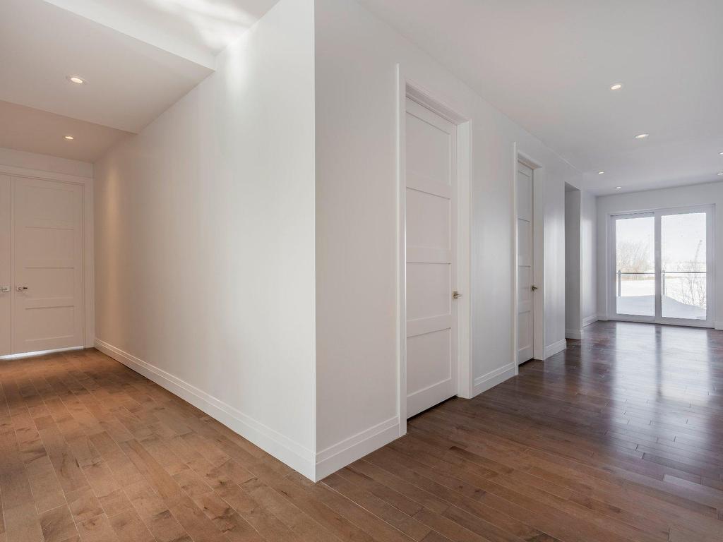 









395


Rue du Parcours

,
Varennes,




QC
J3X0E4

