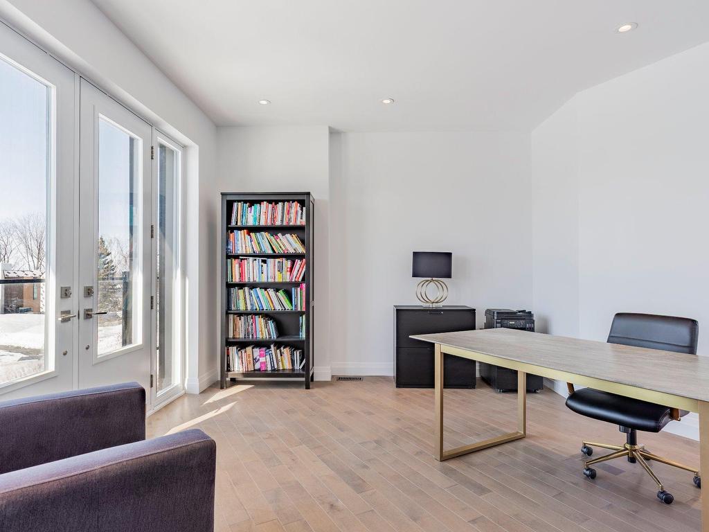 









395


Rue du Parcours

,
Varennes,




QC
J3X0E4

