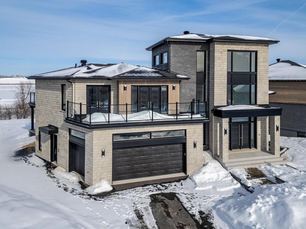 









395


Rue du Parcours

,
Varennes,




QC
J3X0E4

