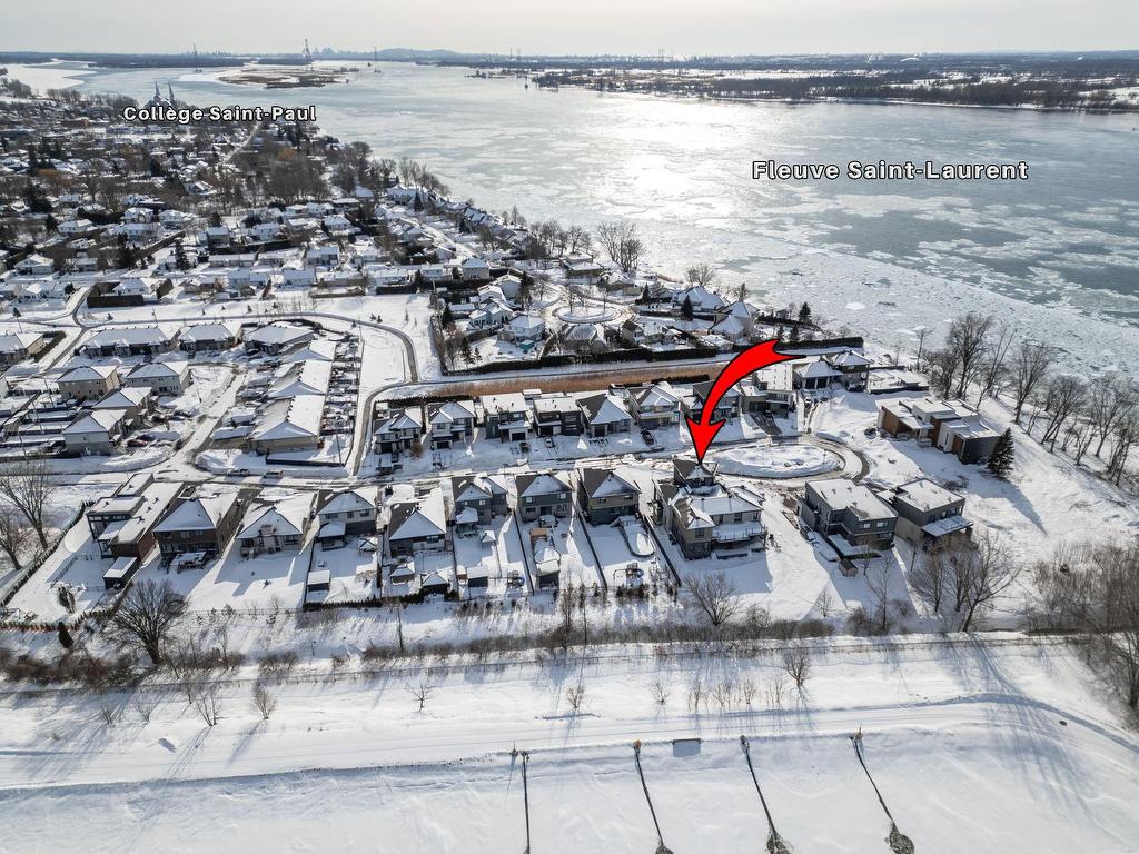 









395


Rue du Parcours

,
Varennes,




QC
J3X0E4

