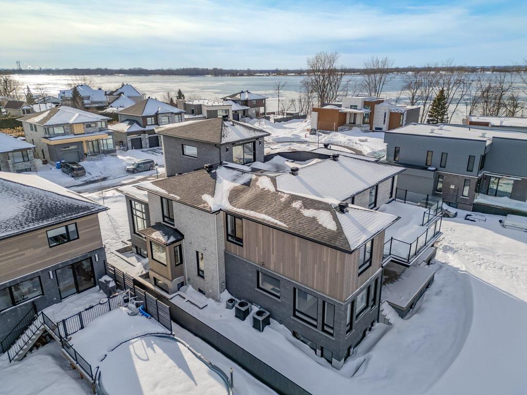 









395


Rue du Parcours

,
Varennes,




QC
J3X0E4

