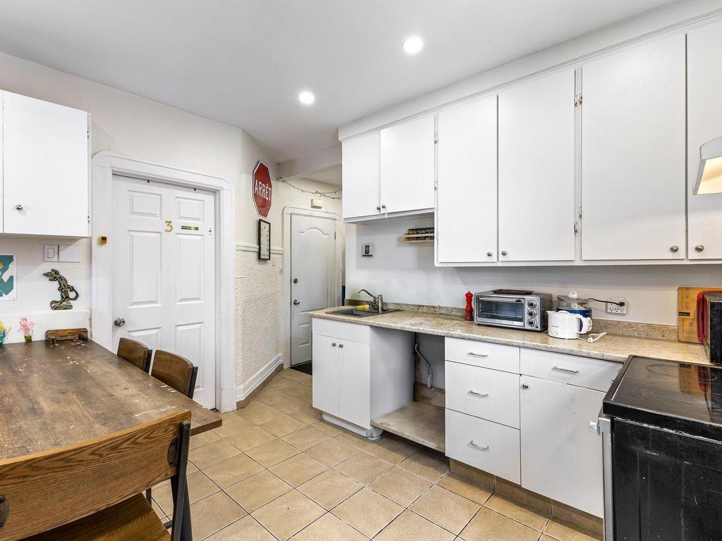









4344

 - 4348


Rue de Verdun

,
Montréal (Verdun/Île-des-Soeurs),




QC
H4G1L8

