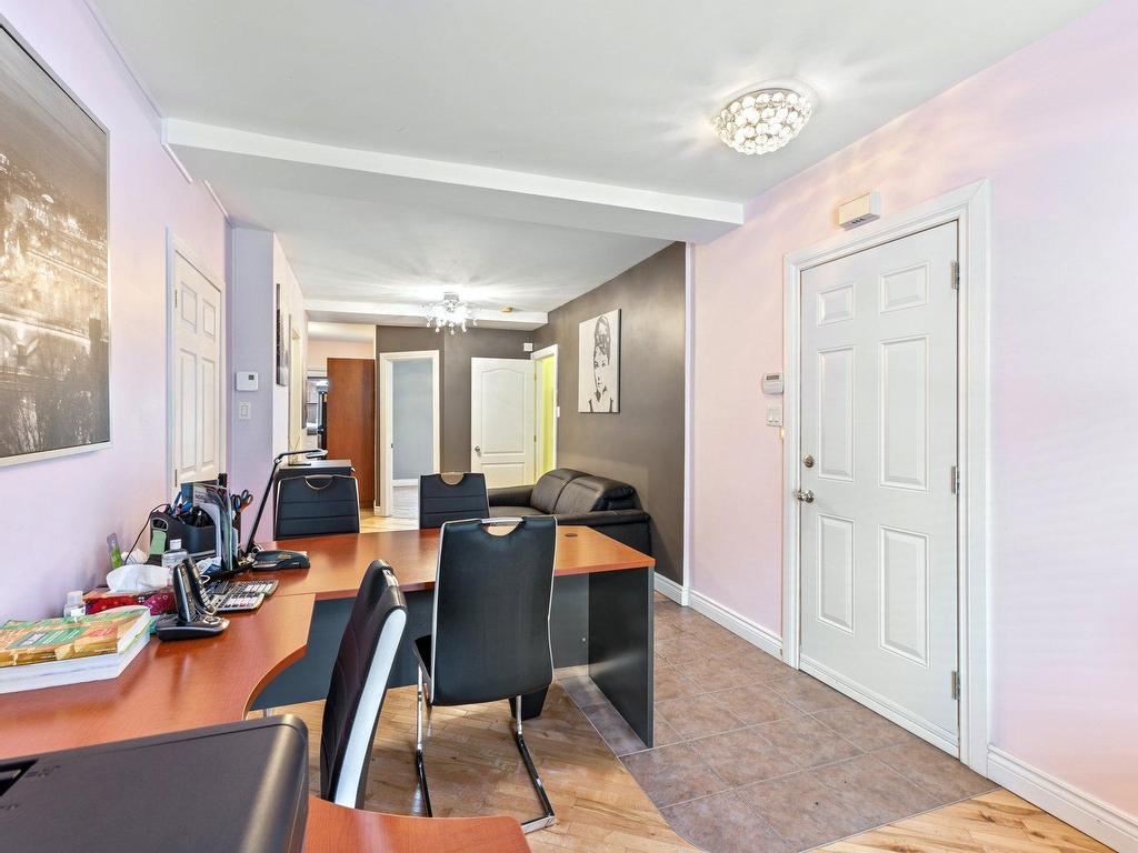 









4344

 - 4348


Rue de Verdun

,
Montréal (Verdun/Île-des-Soeurs),




QC
H4G1L8

