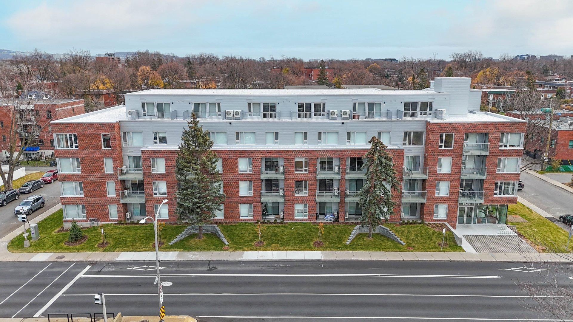 









1640


Boul. de la Côte-Vertu

, 307,
Montréal (Saint-Laurent),




QC
H4L2A2

