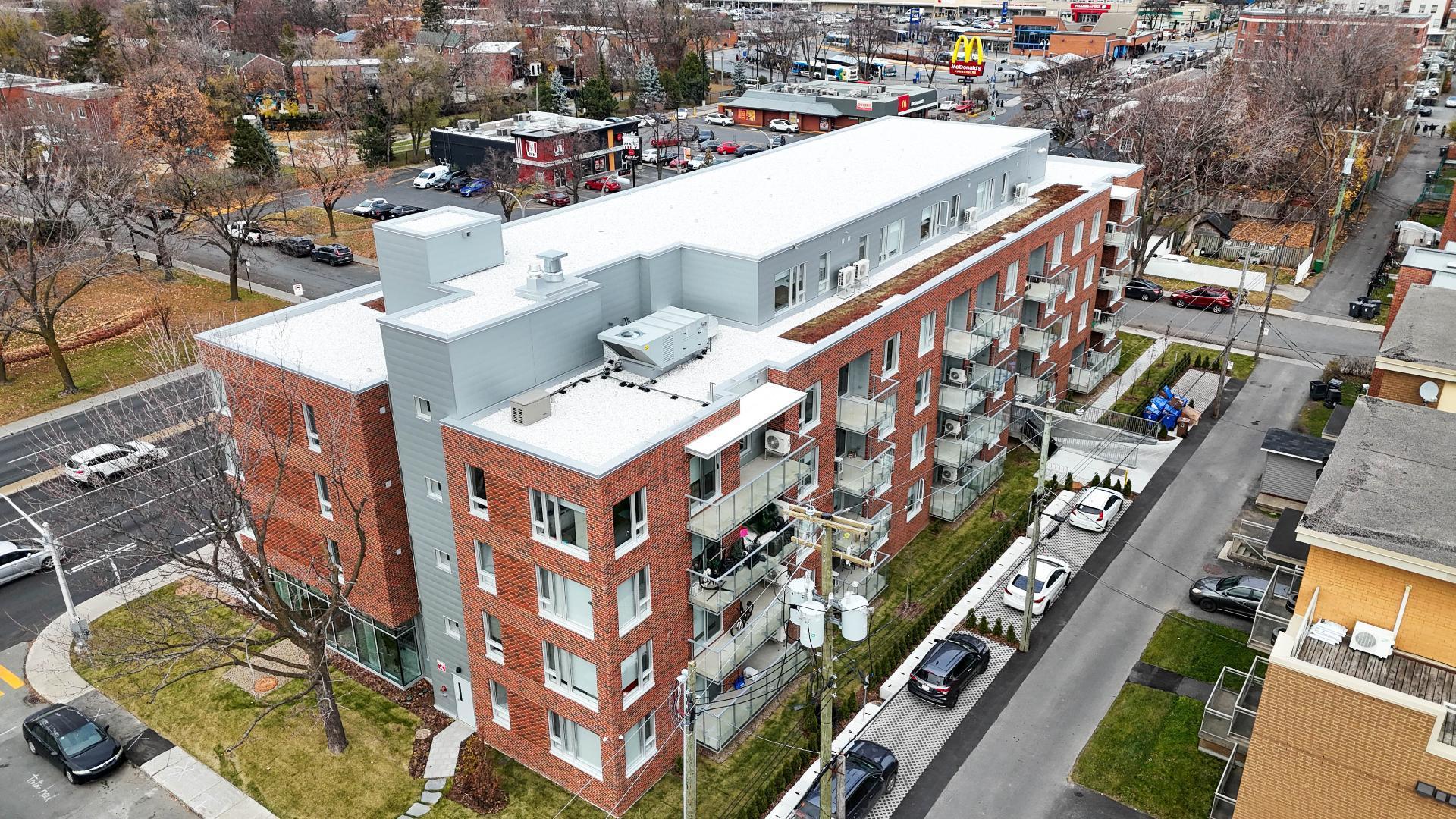 









1640


Boul. de la Côte-Vertu

, 307,
Montréal (Saint-Laurent),




QC
H4L2A2

